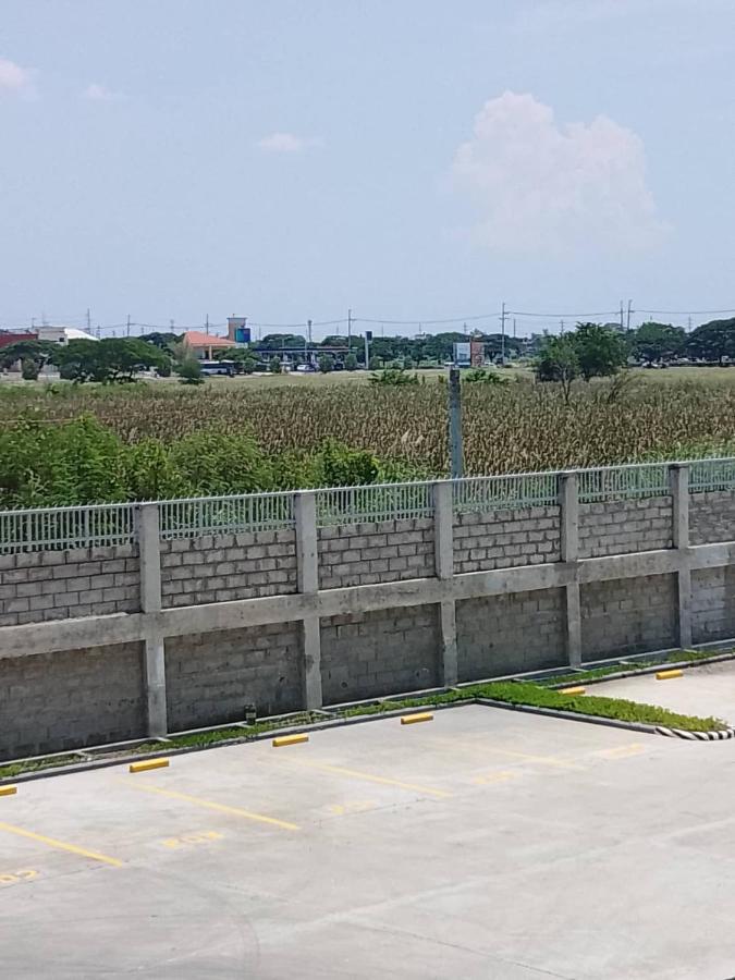 Paranaque Sm-sucat Field Res. Bldg 5, 2/f, 2br With Balcony *